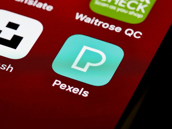 How Are Cutting-Edge Technologies Transforming the UK Computing Landscape?